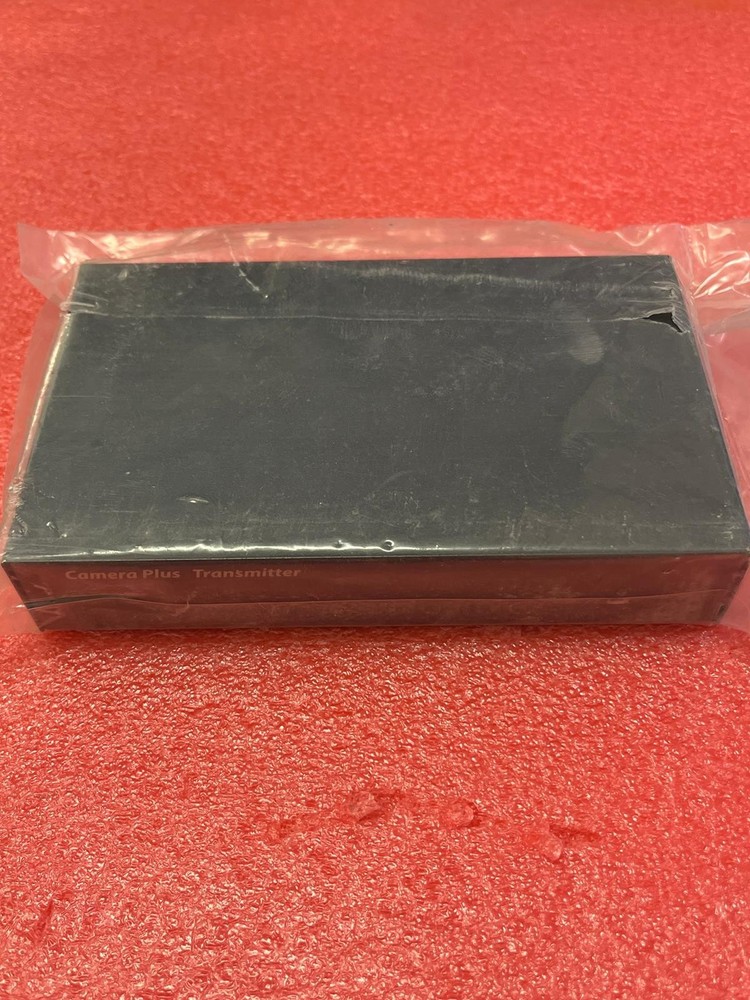 CAMERA PLUS TRANSMITTER / RECEIVER, NO CABLES