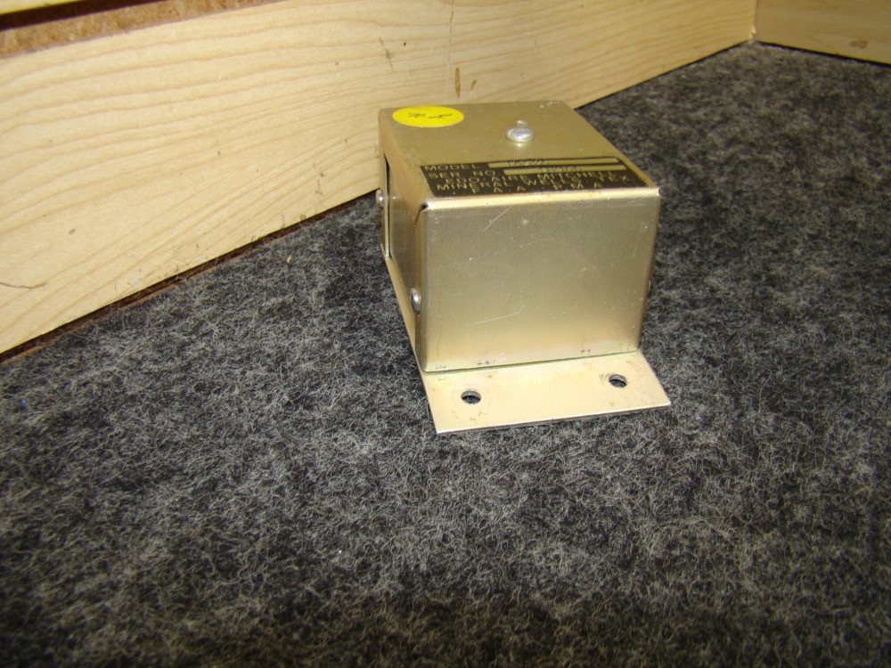 USED AVIONICS Edo-Aire Auto-Pilot Relay M: 1A526 MITCHELL