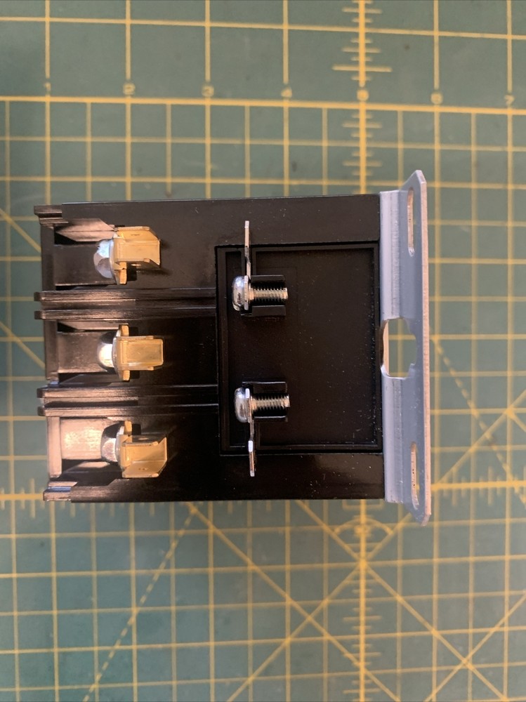 BREAKERS UNLIMIT Definite Purpose Contactor BUC338UMM30 3 Pole, 30 FLA, 208/240V