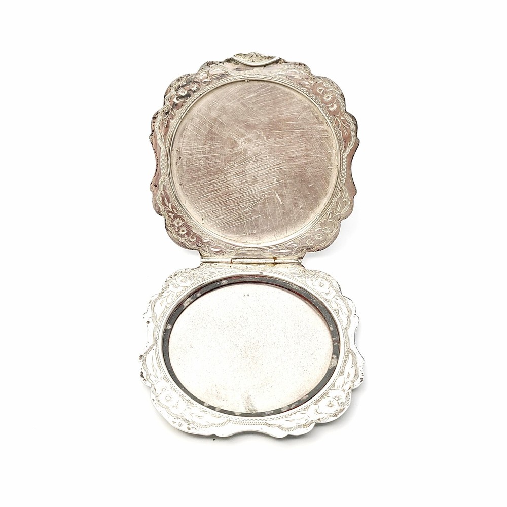 Vintage 900 Silver Floral and Stripe Etched Compact #8286