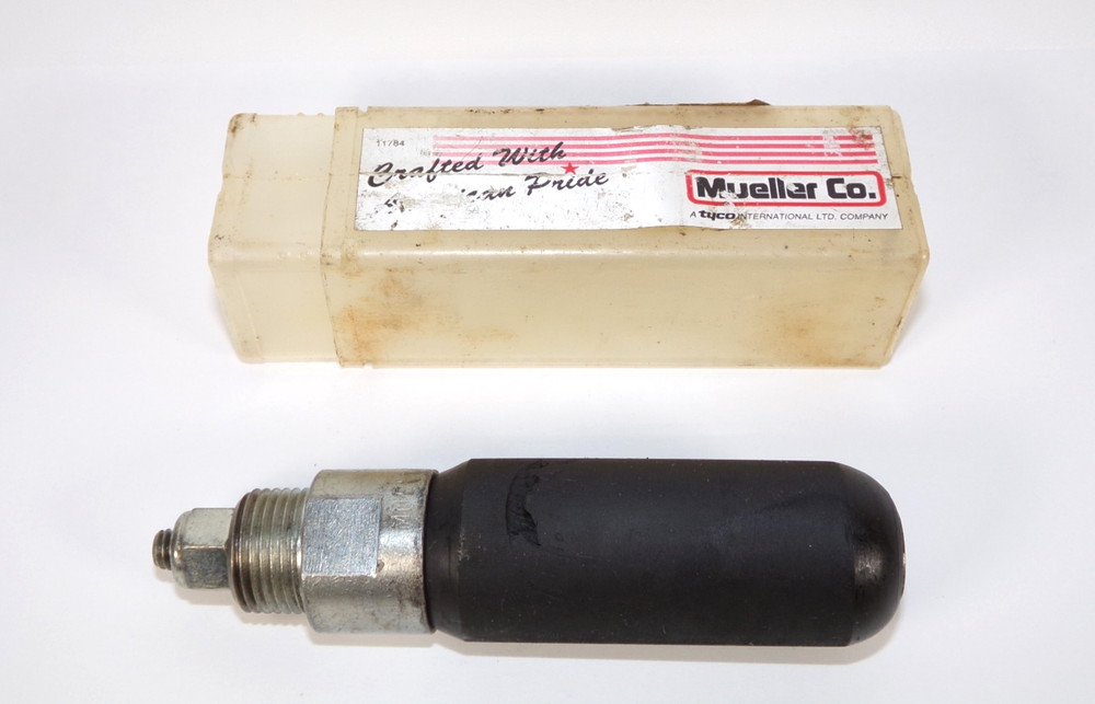 Mueller 1-1/4" 89130 Solid Rubber Stopper