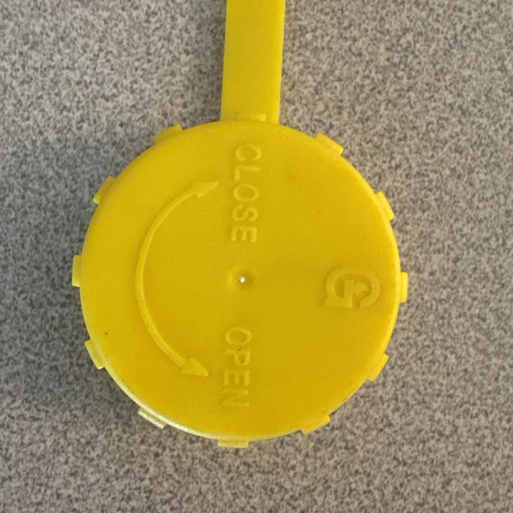 1-3/4" Acme Propane Tank Fill Valve Plastic Cap w/ Tether ￼