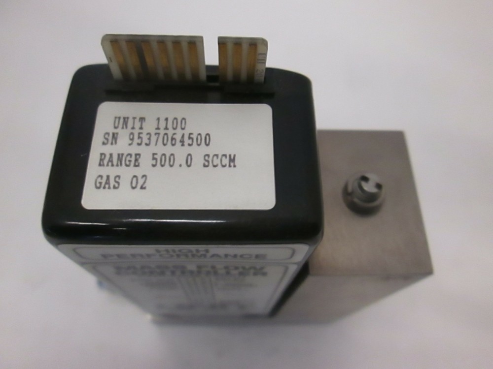 Unit UFC-1100, Mass Flow Controller, 500 SCCM, O2, Used