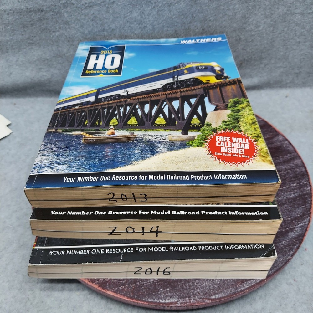 Walthers HO Scale Reference Book Lot 2013 2014 2016 Model Railroad Catalog Set