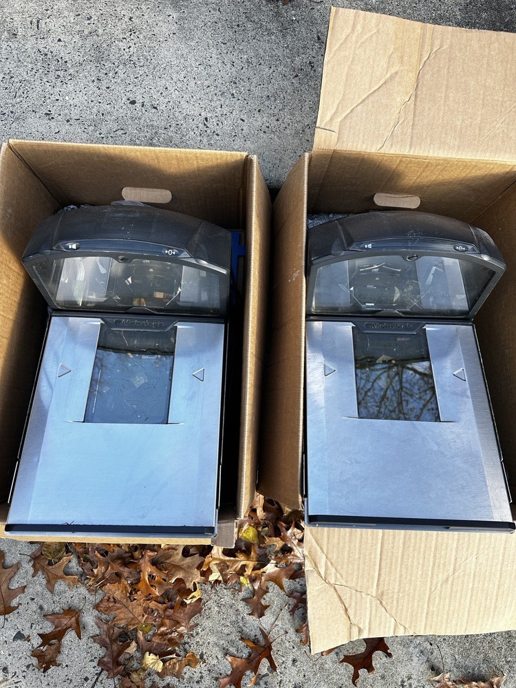 Two Metroglic Scales For Retail.