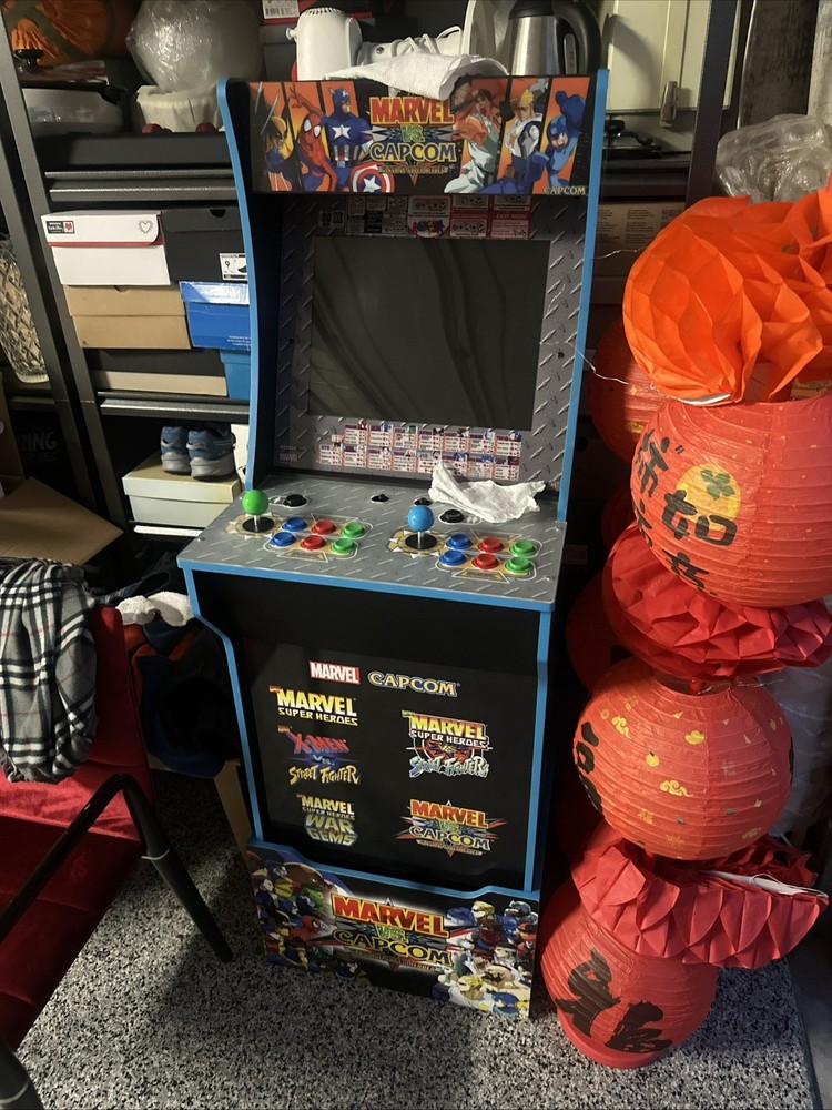 Arcade1UP Marvel vs Capcom Arcade 5 Games In 1, With Riser/ Stool