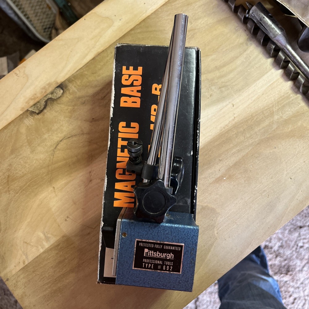 Magnetic Base Type MB-B Pittsburgh Forge Model No. 692. With Original Box.