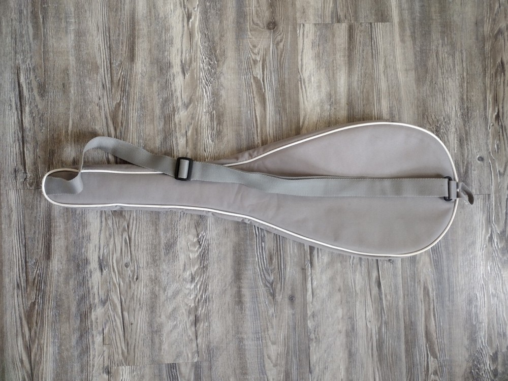 Artengo 700P squash racket with carry bag