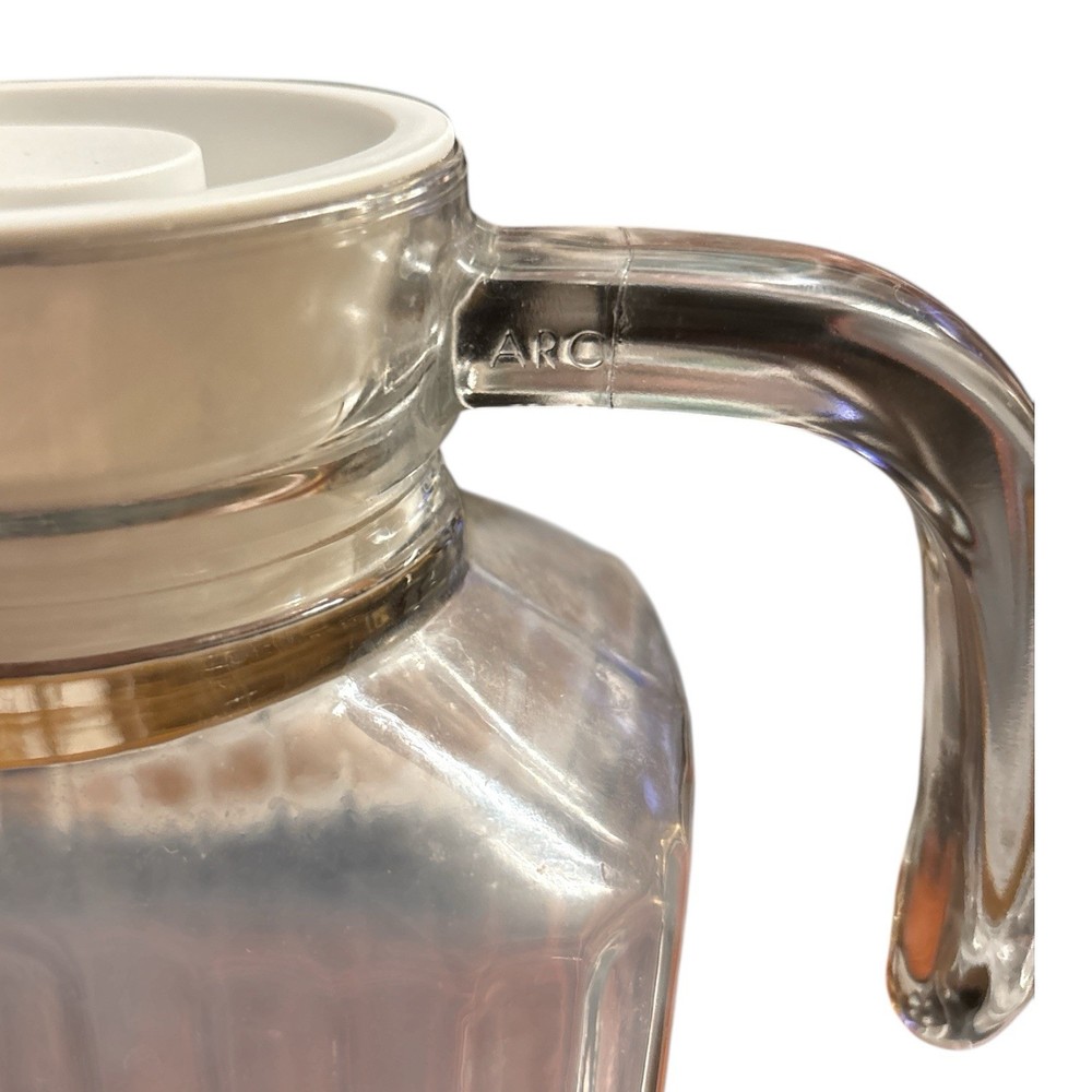 ARC International Luminarc Quadro Jug Pitcher, 57.5-Ounce W/Diffuser