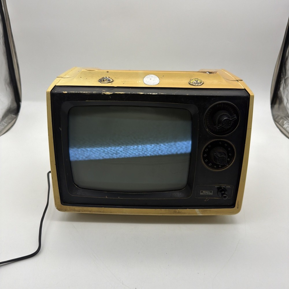 Vintage 1978 Sears Solid State TV 564.50040512