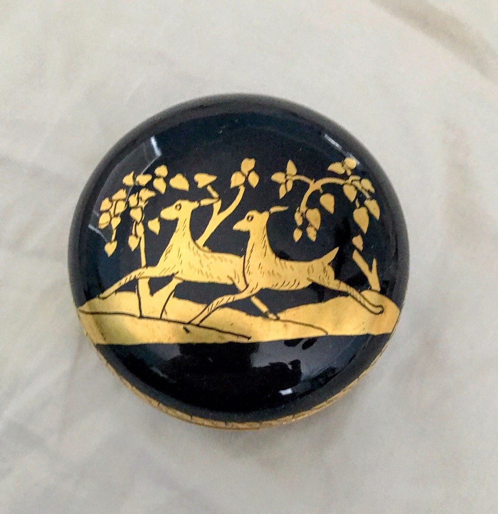 ANTIQUE JAPANESE LIDDED BLACK AND GOLD LACQUER  BOX