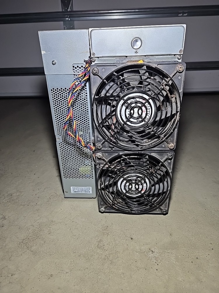 Bitmain Antminer S19 XP 141TH/s Bitcoin Miner SHA-256 ASIC BTC BCH