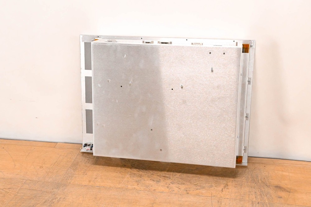 Solid State Logic C300 HD Operator Display (DVI/VGA, EXT K/B & EXT VID) CG01U0G