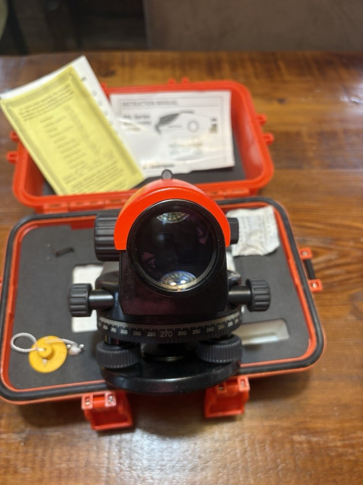 CST/Berger 26X Automatic Level PAL Series with Case