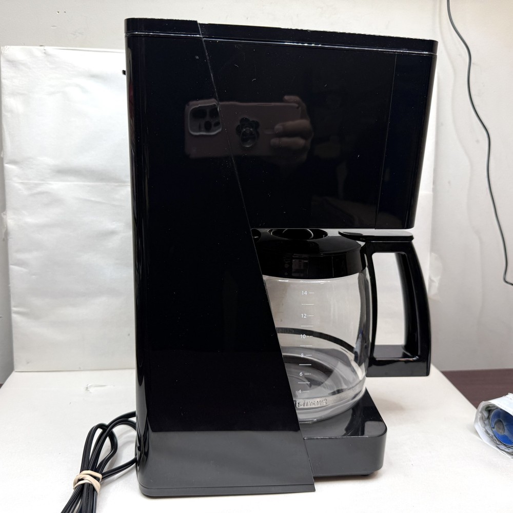 Cuisinart 14-Cup Programmable Drip Coffee Maker - Black Glass Carafe Reusable