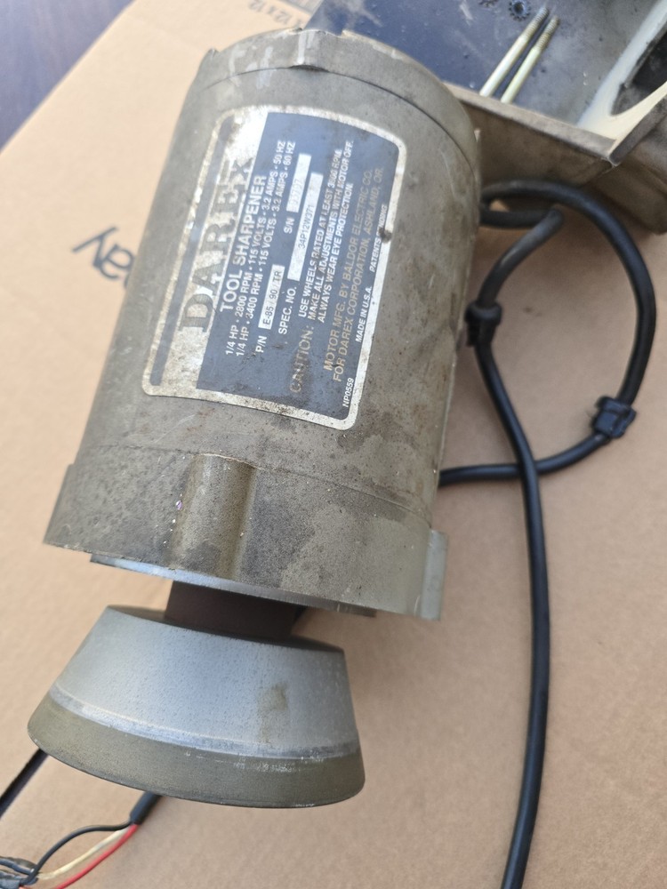 DAREX E-90 PRECISION ENDMILL SHARPENER MOTOR SETUP