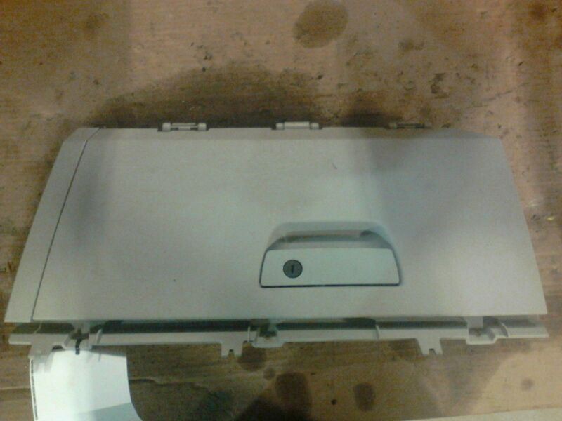 CARAVAN 2010 Glove Box 1252672