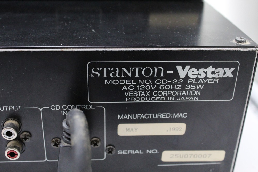 STANTON-VESTAX CD22 DUAL CD PLAYERS RACK MOUNT,