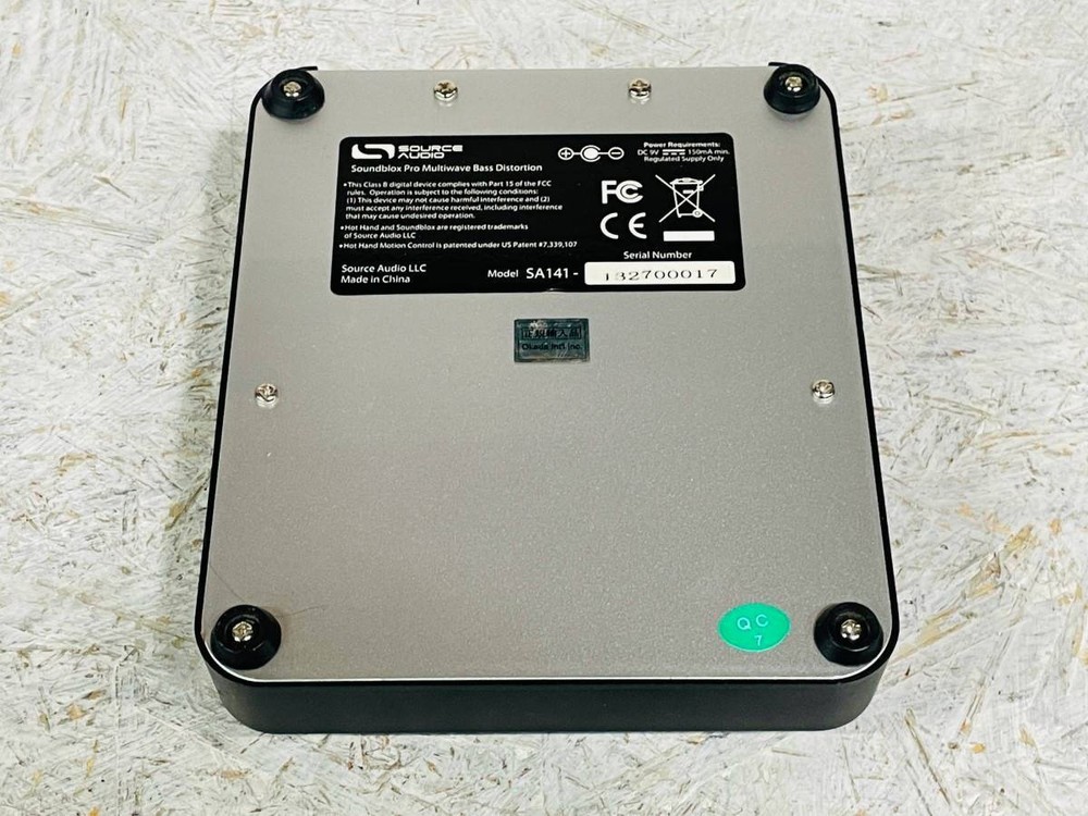 Source Audio Multiwave Bass Distortion Pedal 23 Effects Used