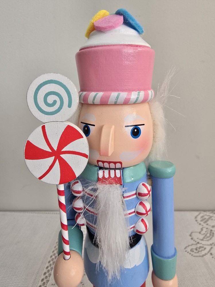 NWT! MULTICOLOR WOOD NUTCRACKER 10" TALL HOBBY LOBBY