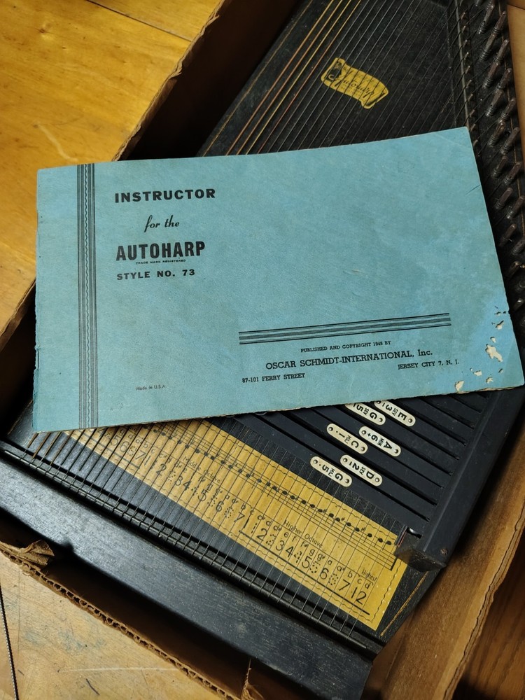 Oscur Schmidt Circa 1920 Auto Harp wSplit Wood; Still Functions +New Strings(35)