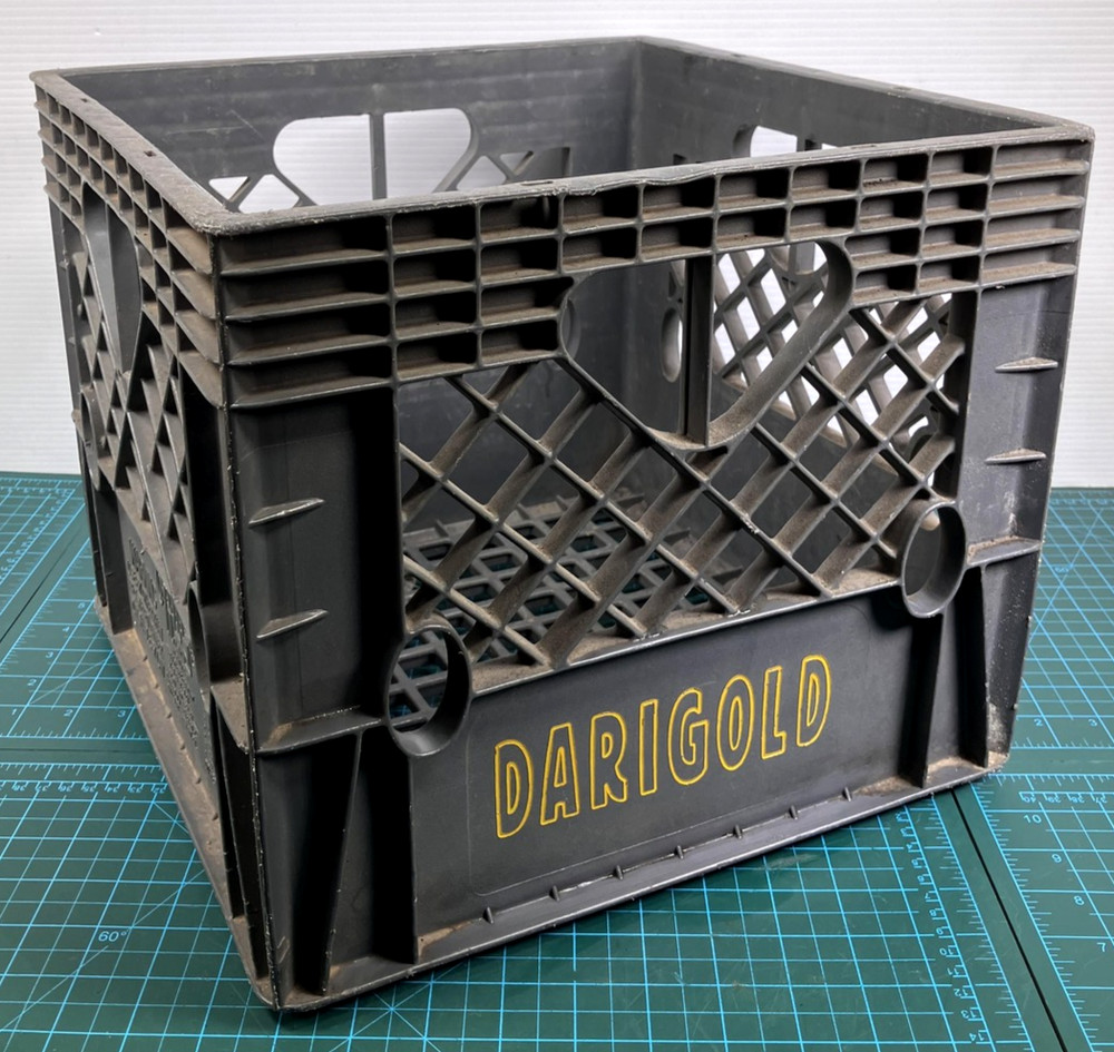 Vintage Darigold Commercial Milk Dairy Crate Stackable Storage Bin Box Used