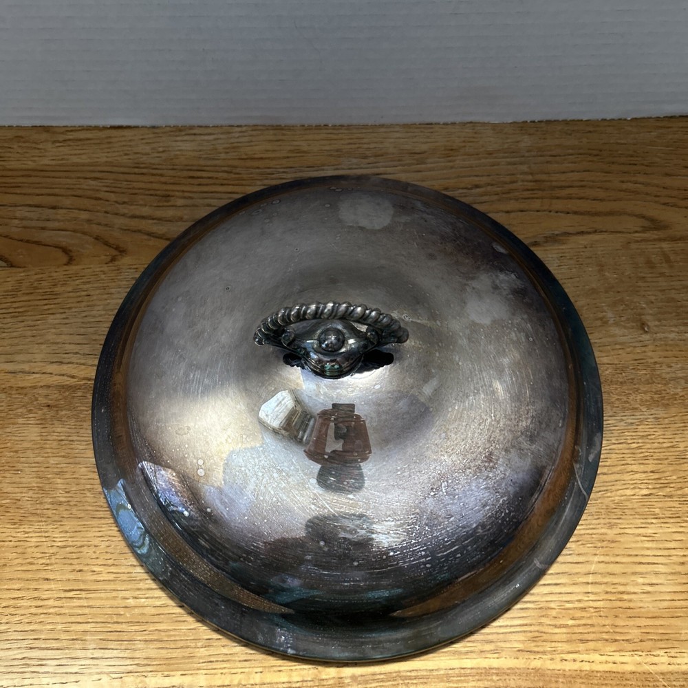 Vintage Silver Co. Round Covered Silver Plated Serving Dish