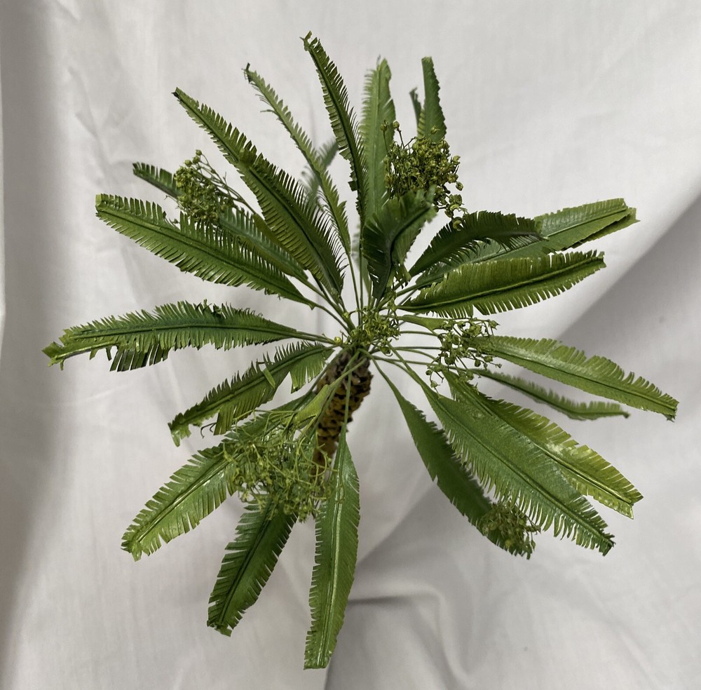 Custom Made Palm Tree 54mm (figure Not Included)