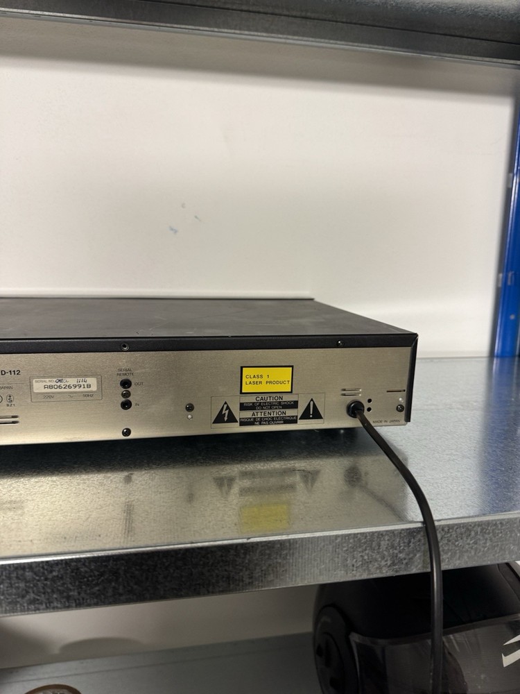 Luxman COMPACT DISC PLAYER D-112