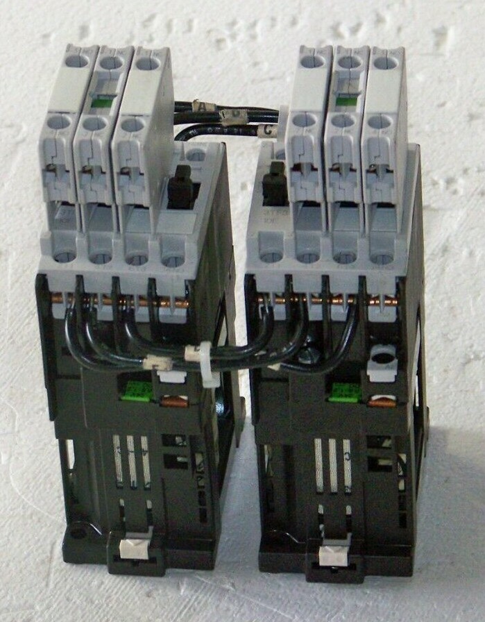 CRLOF3122 Siemens reversing contactor 24 volt dc will inter lock electrically
