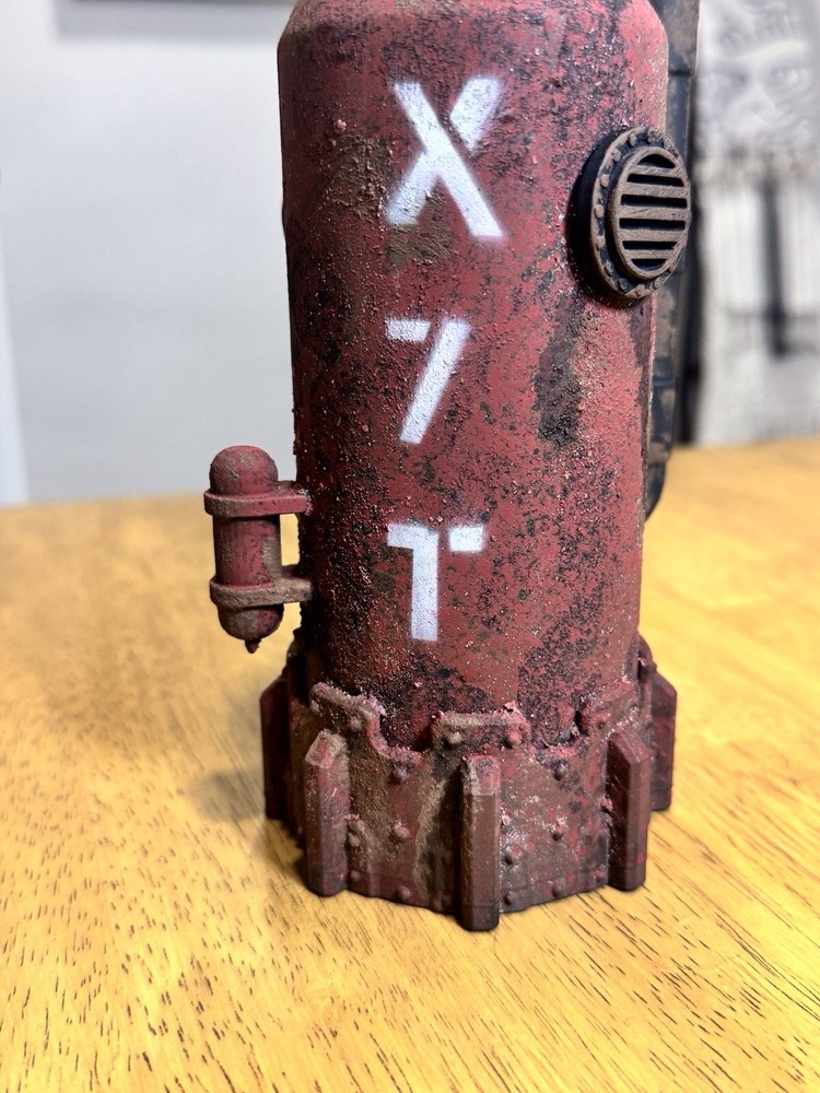 Table Top Warhammer Necromunda terrain Hazard Container Scatter built. Tower