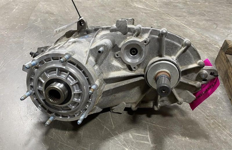 2019-2023 Dodge Ram 1500 Transfer Case Assembly OEM