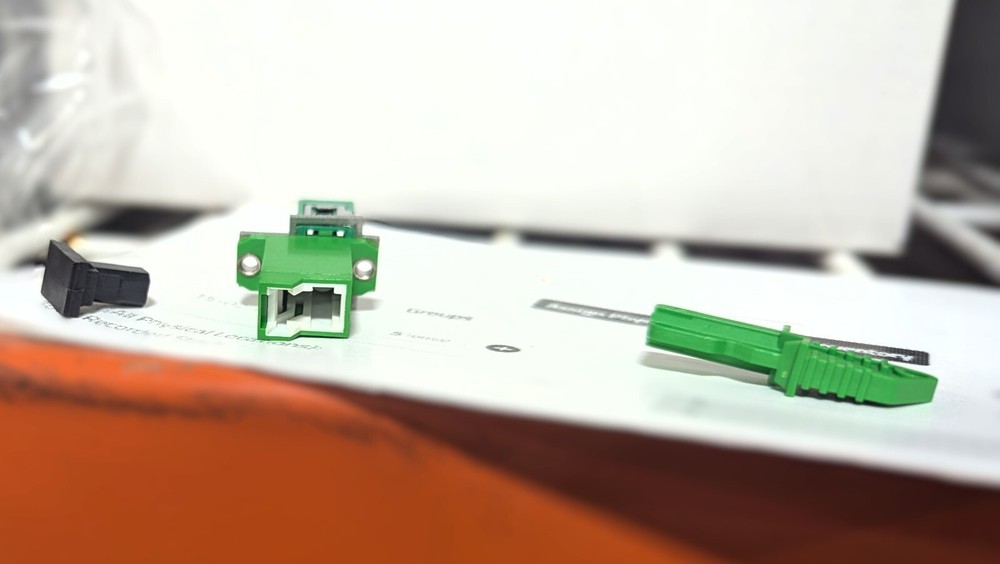 E2000/APC to SC/APC Bulkhead Adapter