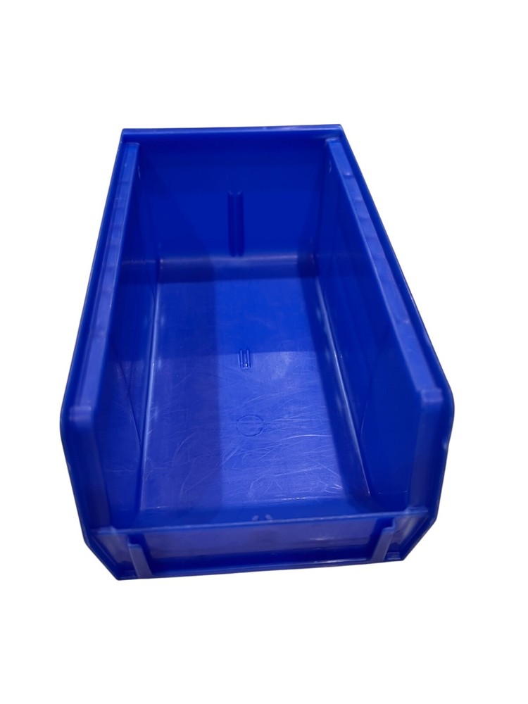 (28 Pack) 30220 AkroBins 7-1/2" x 4" x 3" Plastic Stackable Storage Container