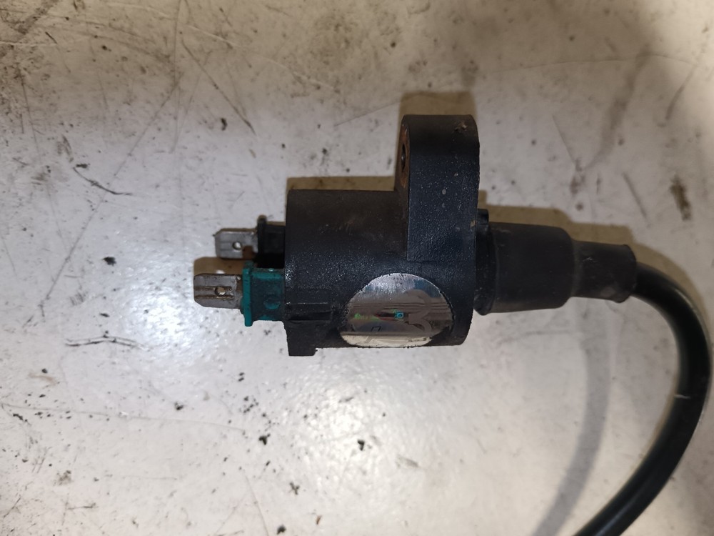 Piaggio Liberty 125 Ignition Coil Ht Lead Spark Plug Cap