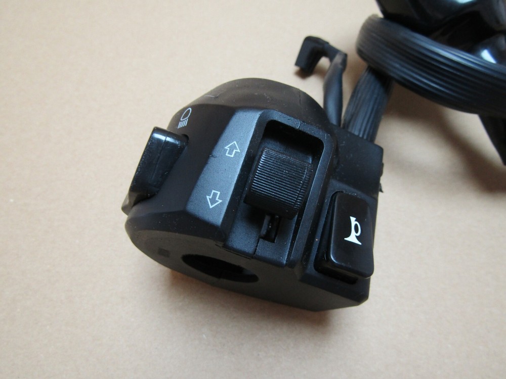 Keeway RKF 125 E4 2020 5,775 miles left switchgear (9093)