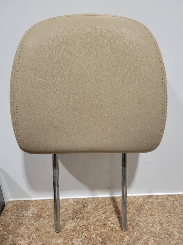 2010 FORD ESCAPE LIMITED FRONT LEATHER HEADREST. TAN. FITS LEFT/ RIGHT