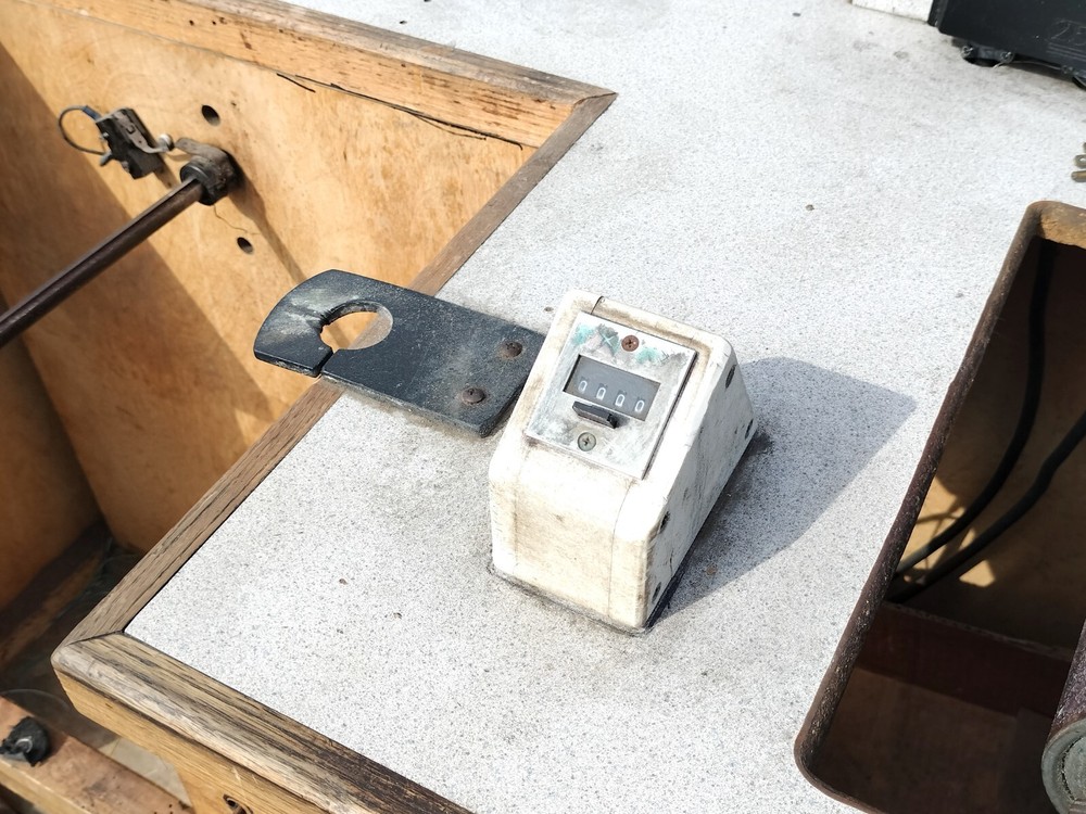 Custom Leeson Speedmaster Roller Press Table w Motor + Gearbox - 4 Cable or Wire