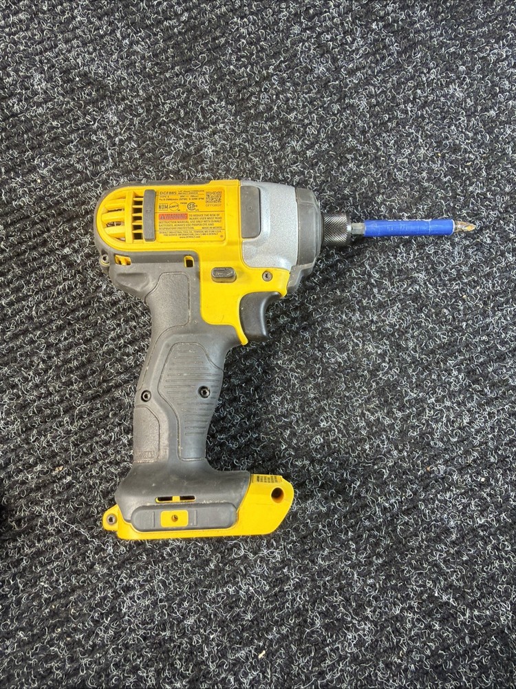 DEWALT DCF885