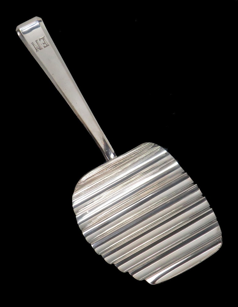 MASSIVE VINTAGE GERMAN .800 SILVER 9" WAFFLE SHAPE ASPARAGUS SERVER