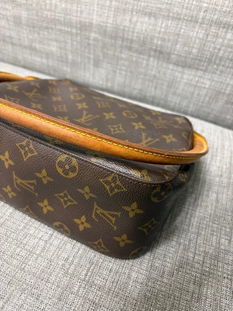 Louis Vuitton Monogram Shoulder Bag Looping MM