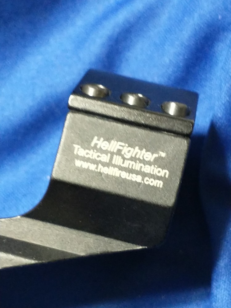 HELLFIGHTER TACTICAL ILLUMINATION MOUNT & SHIMS 1 1/4" RING FLASHLIGHT MOUNT