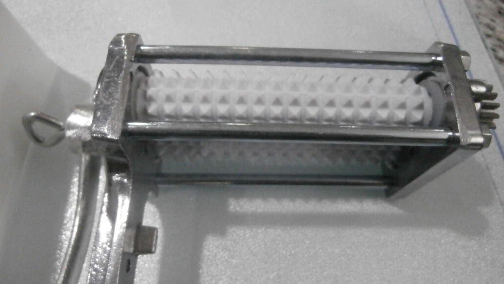 RLOZUI Heavy Duty Manual Meat Tenderizer