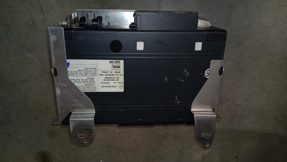 Mercedes Benz CD Changer control unit A2038209089
