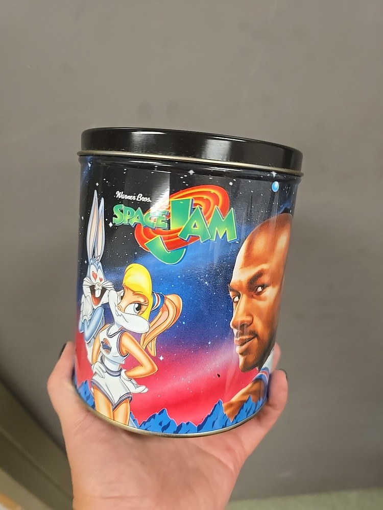 Michael Jordan Warner Bros. 1996 Space Jam Tin Nice!