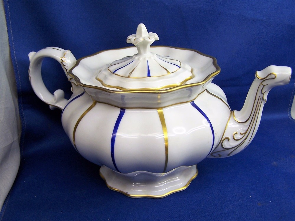 FUERSTENBERG TEAPOT