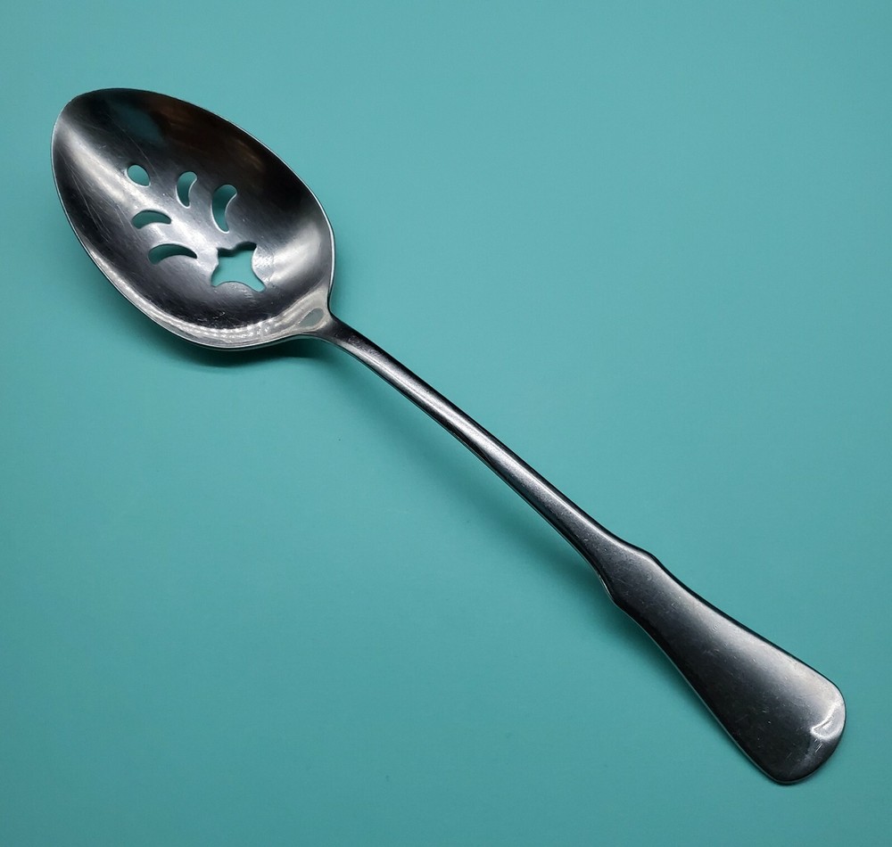 ONEIDA  PATRICK HENRY Pierced Serving Spoon