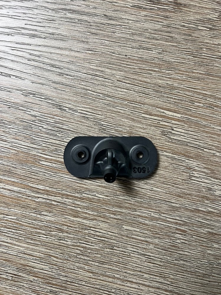 YAKIMA Replacement Lid Support Mounting Support CBX 18 Cargo Carrier