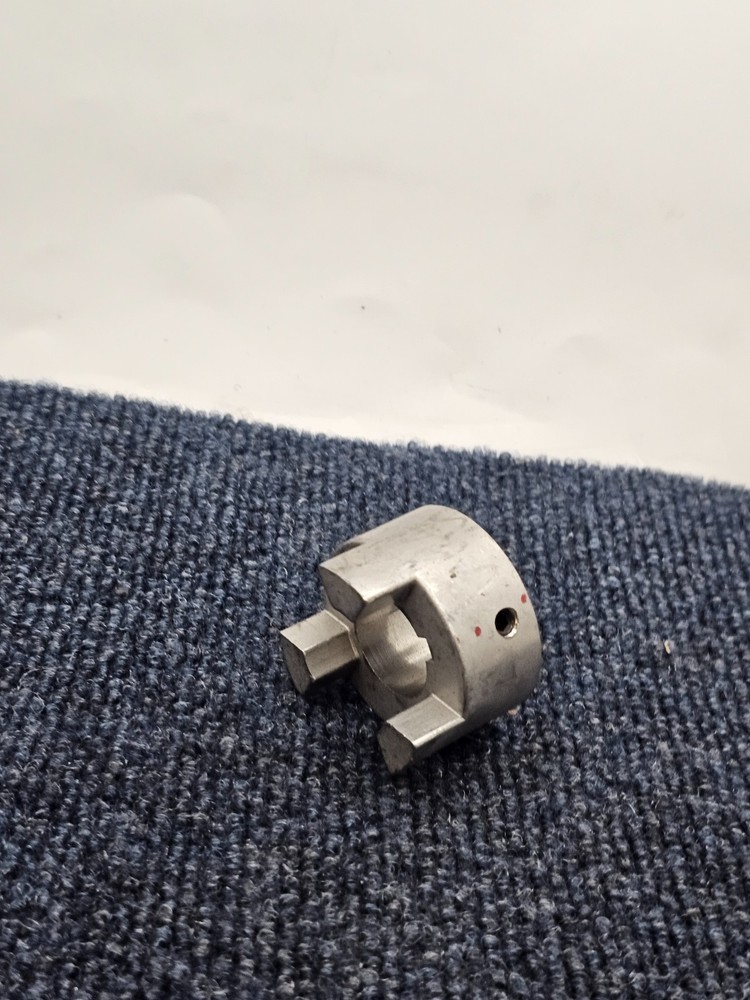 LoveJoy Inc. Jaw Type Coupling Hub L-075 .875 Keyed Bore