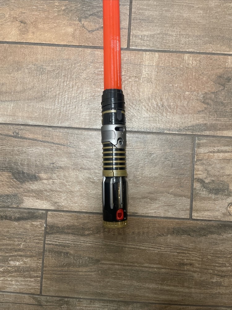 Hasbro Red Lightsaber 2016 Blade Builders Sith Needs 3 Aaa Batteries